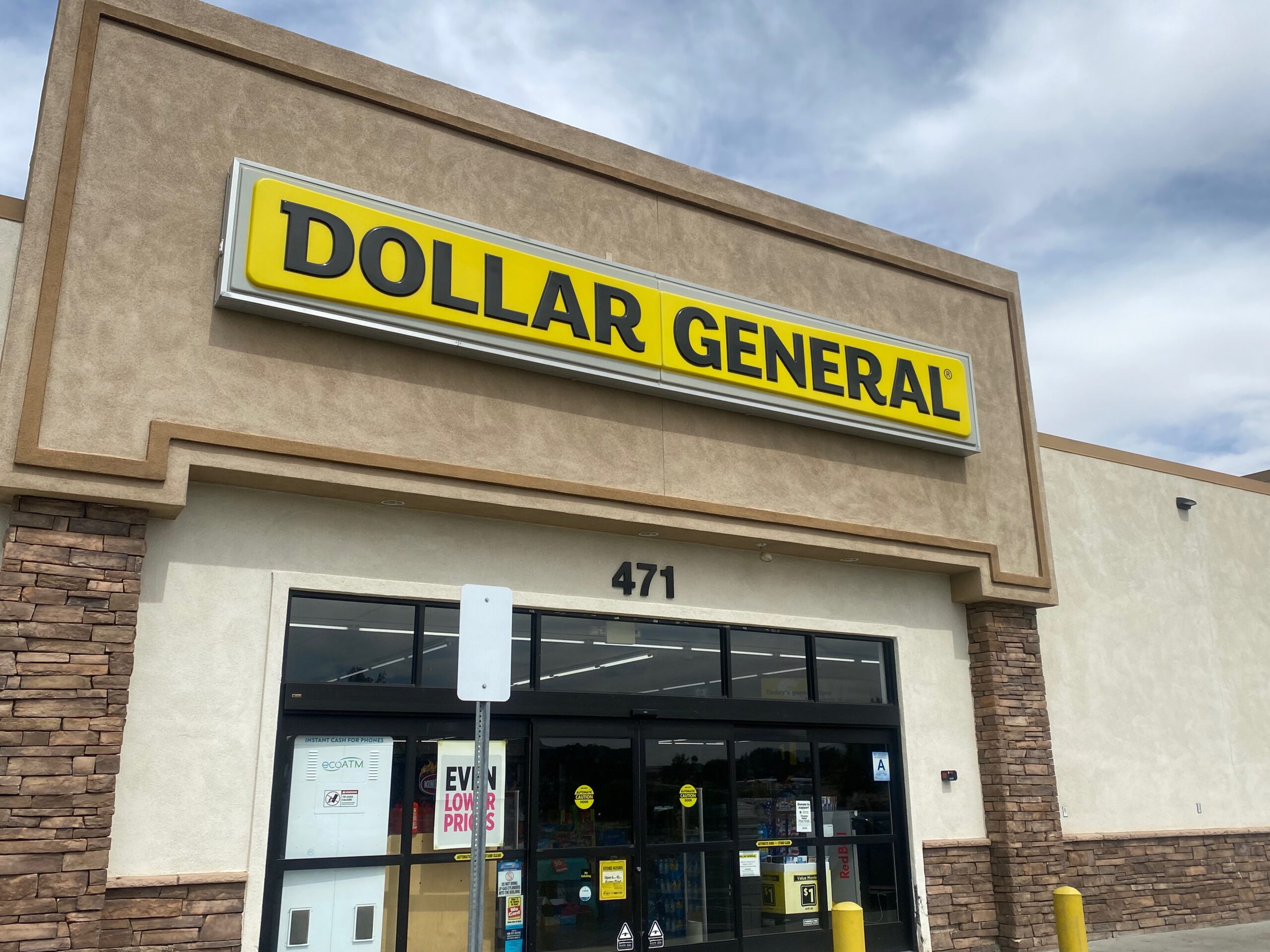 Dollar General Barstow California storefront on Rimrock Road, featuring the yellow Dollar General sign during a Mojave Desert road trip.