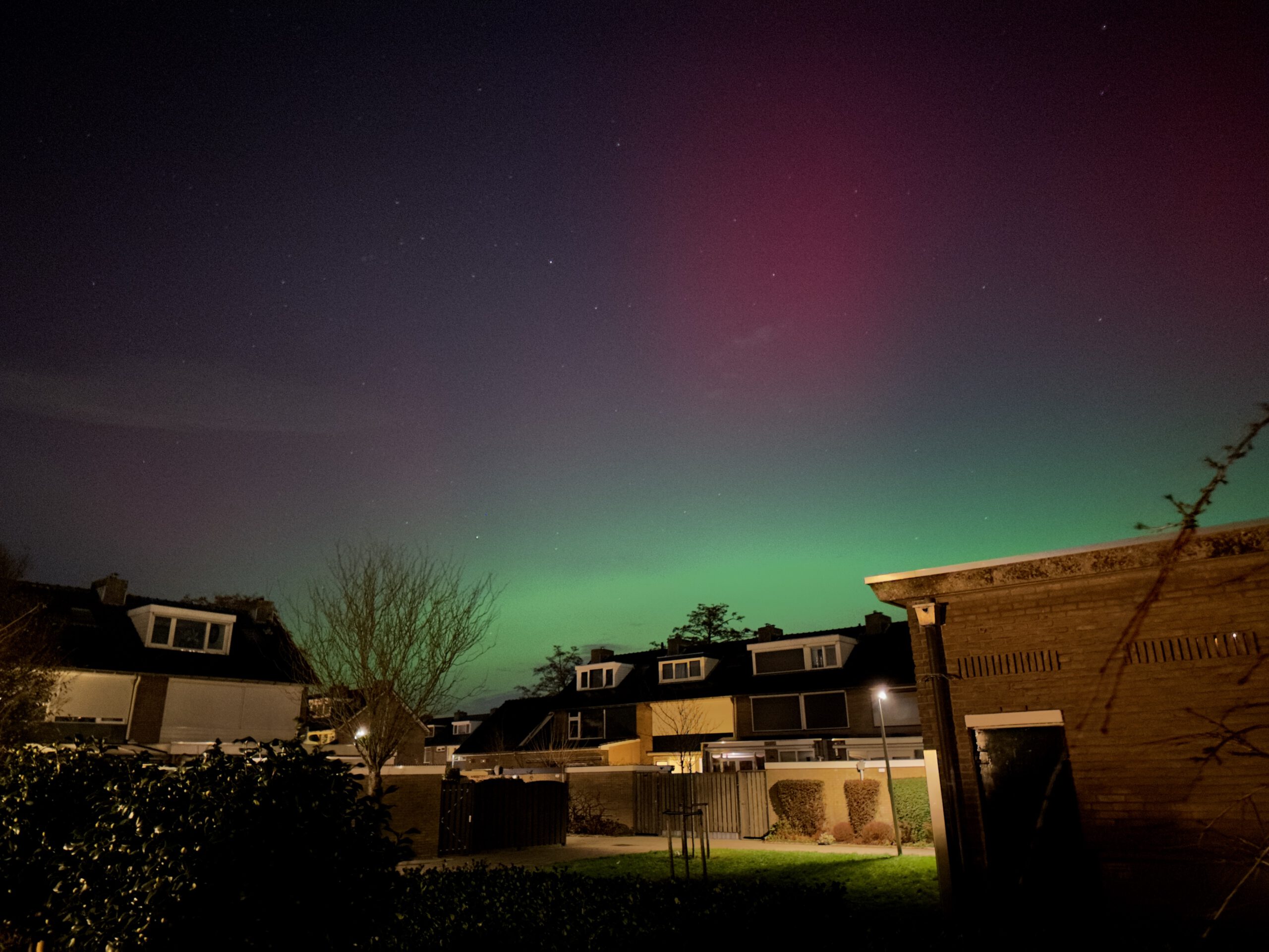 Northern Lights Netherlands January 2026 visible above the Shuberthof in Waddinxveen, rare aurora borealis lighting up the Dutch night sky on January 19, 2026