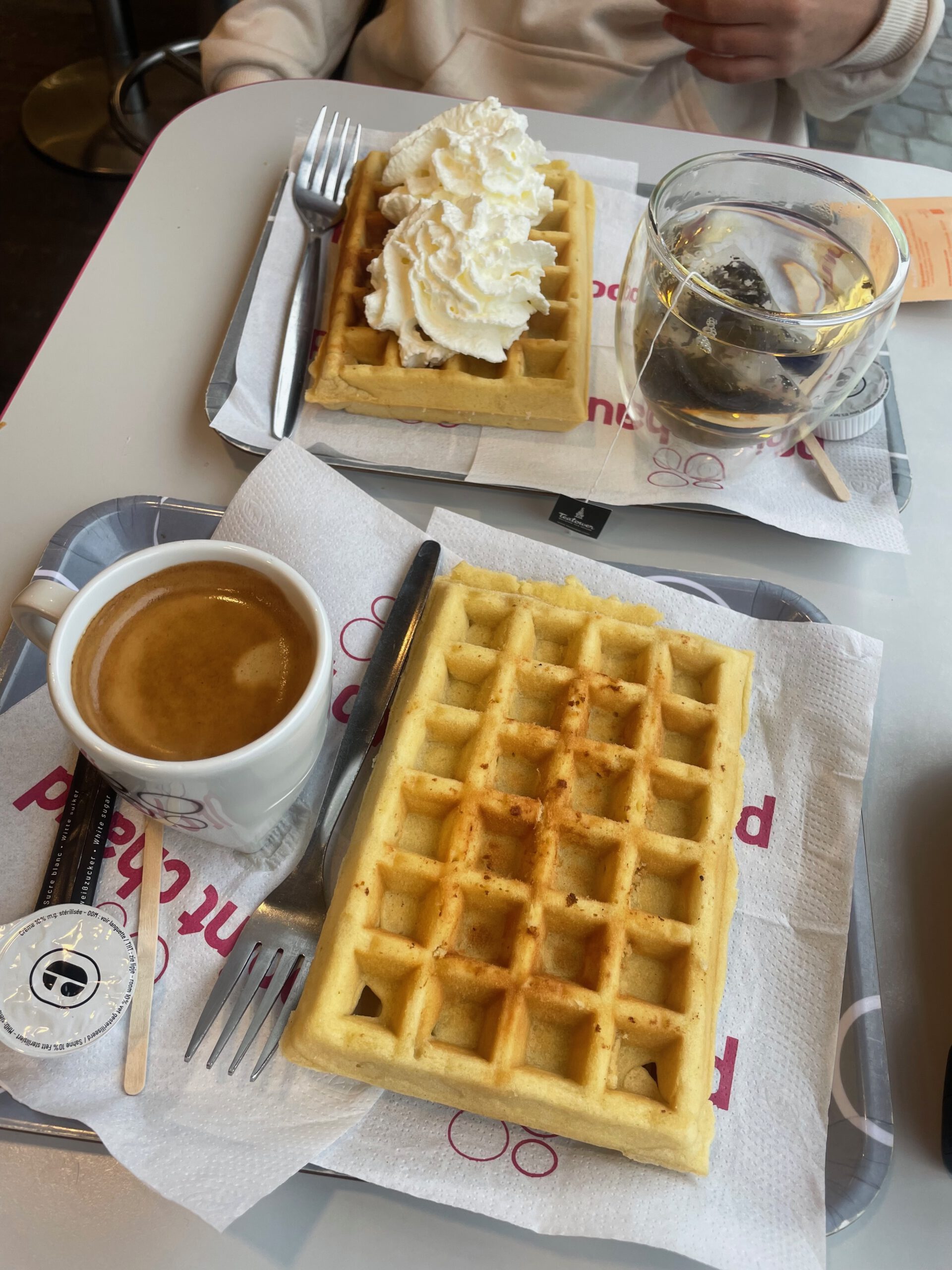 Boulangerie Aywaille centre Point Chaud waffles with whipped cream, coffee and tea during a quiet morning visit