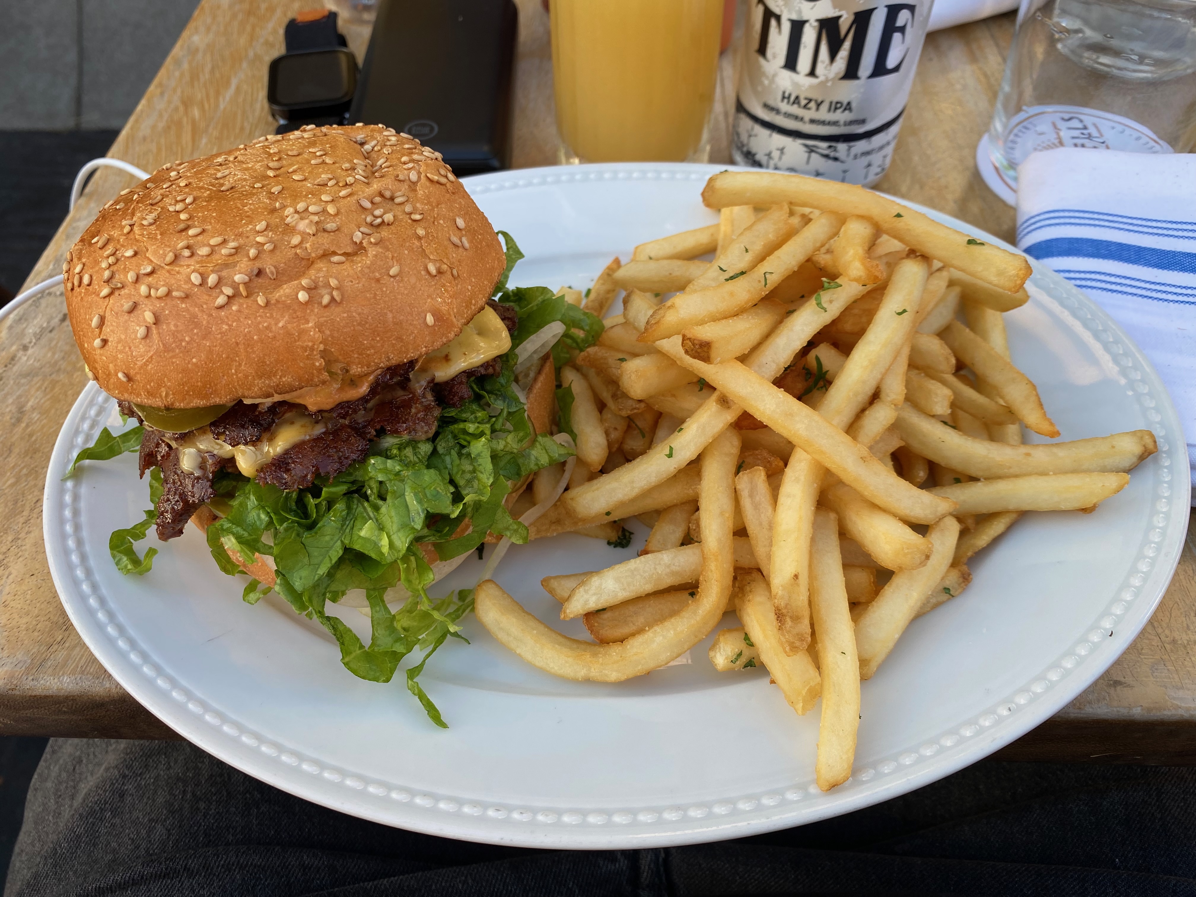 Best food in San Francisco with a high end burger, crispy fries, and craft beer at Causwells